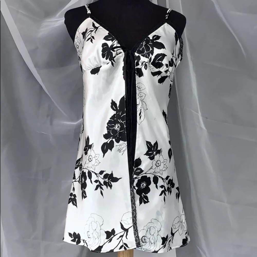 Vintage Victoria Secret Satin Nightie Top•clean•Size Large